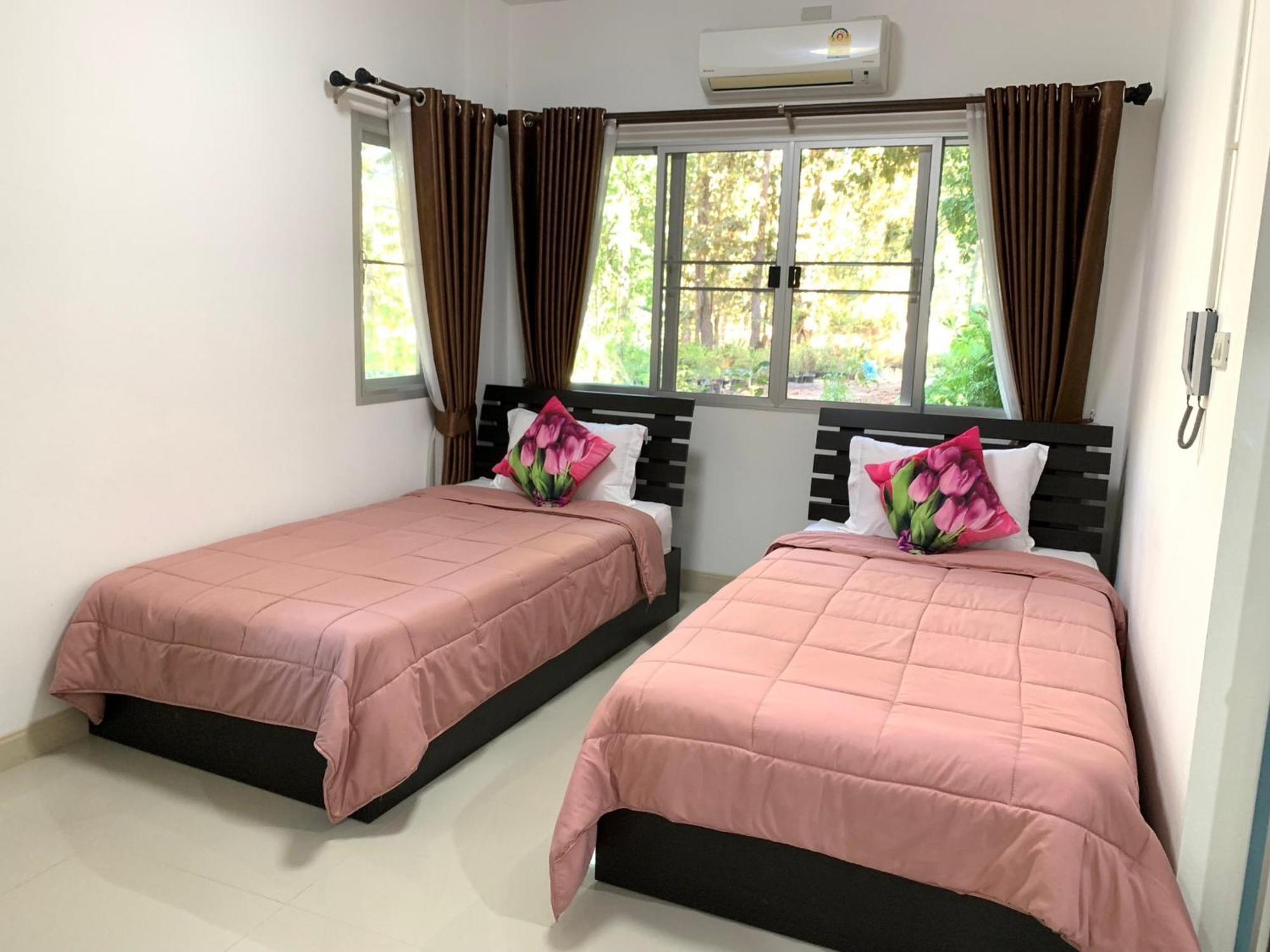 Baan Pingkan Wellness Resort San Kamphaeng Extérieur photo